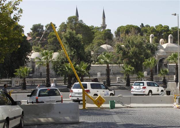 UN inspectors leave Damascus, enter Lebanon after Syria chemicals probe