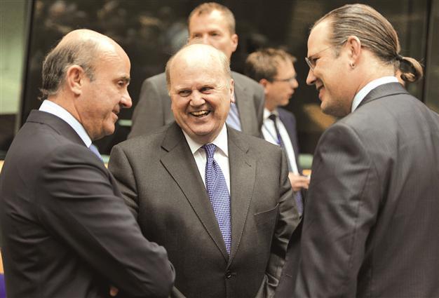 EU agrees new banking rules to spare taxpayers
