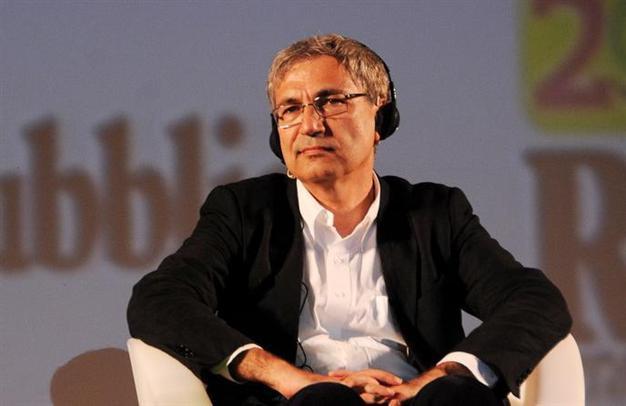 Nobel laureate Orhan Pamuk likens Egypt coup to Garcia Marquez novel