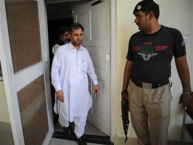Pakistan orders retrial of doctor who helped find bin Laden