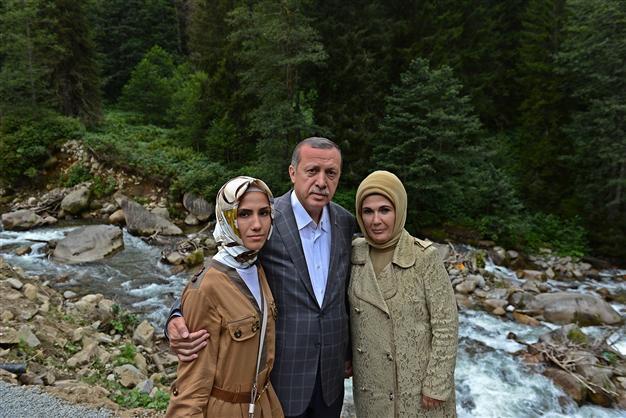 Turkish PM shares intimate anecdotes during program devoted to his life