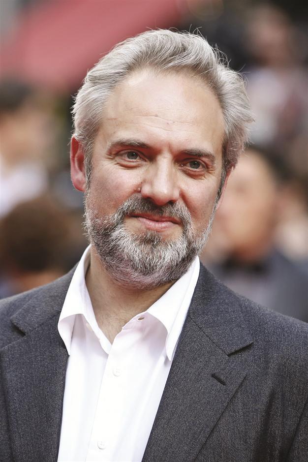 Mendes to direct next James Bond film in 2015