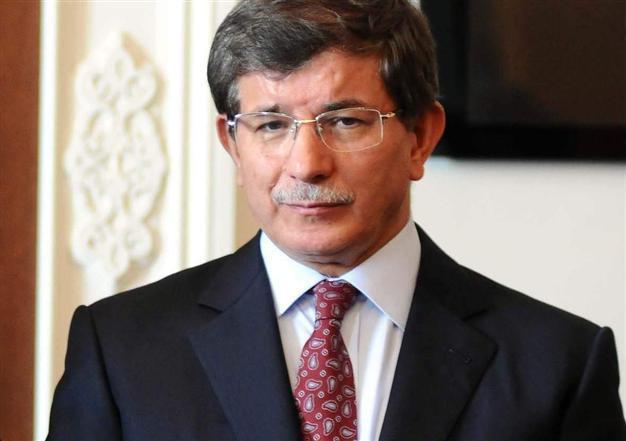 Turkish FM Davutoğlu conducts intense phone diplomacy with Russian, US counterparts