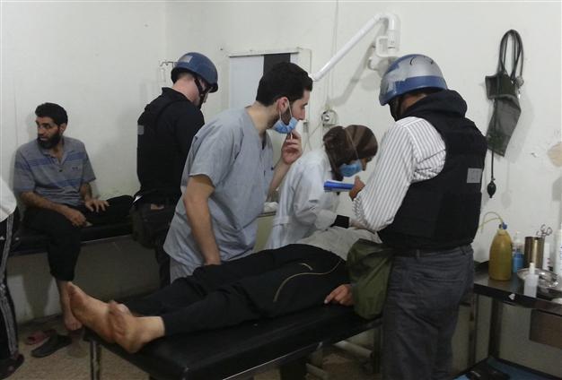 Turkey sends aid workers trained for chemical attacks to Syria border