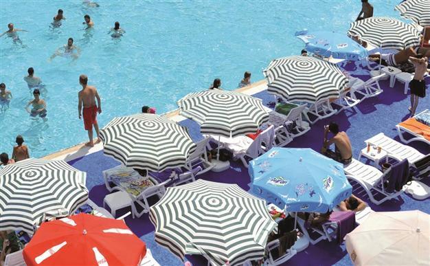 ‘Halal hotels’ lure Turks, not Arabs