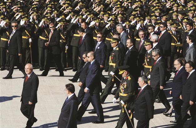 Turkish President Gül to host first time Victory Day reception