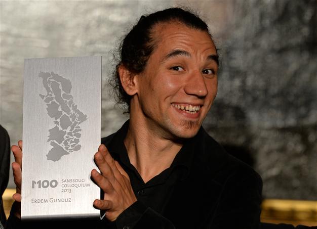 Turkey’s ‘Standing Man’ receives German human rights award