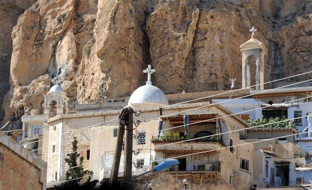 Syria rebels seize famed Christian town Maalula