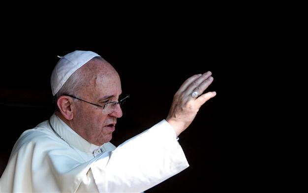 Pope sets up body of inquiry for finance