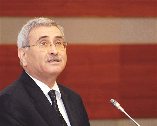 No room for inappropriate political discourse for the sake of lira: Ex-Central Bank governor