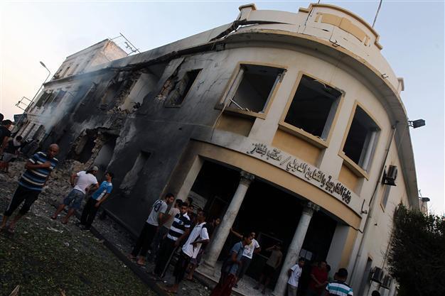 Blast damages Libyan foreign ministry building in Benghazi