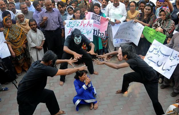 Outcry over rape of five-year-old girl in Pakistan