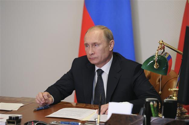 Russia to reopen Soviet-era Arctic military base: Putin