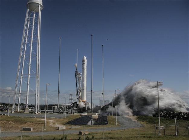 Software problem delays cargo ship arrival at space station