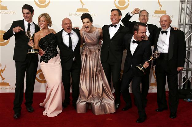 Breaking Bad tops Emmys, in letdown for online drama