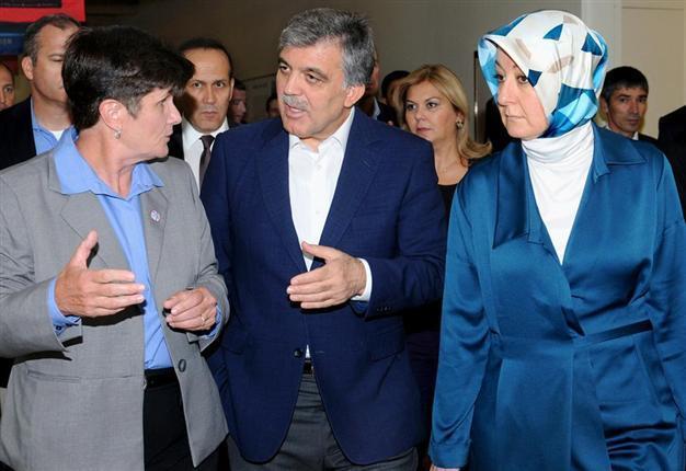 Turkish President Gül makes surprise visit to Roosevelt Library
