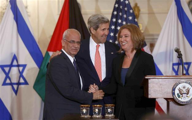 Israelis, Palestinians to strive for deal in nine months