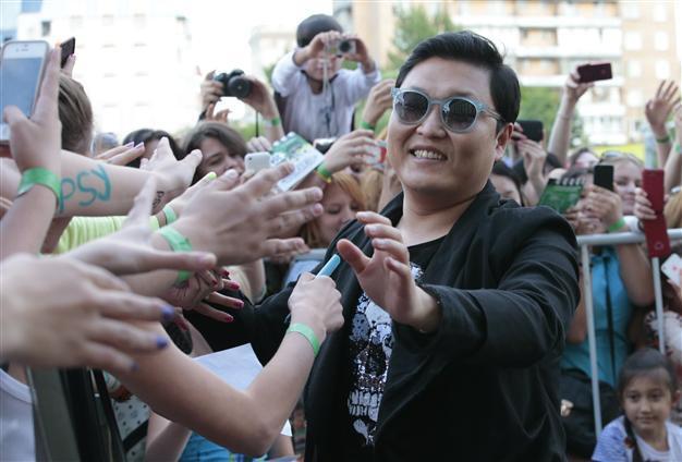 South Korean singer Psy plans new album in September
