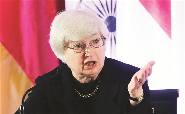 350 economists back Yellen for Fed chair