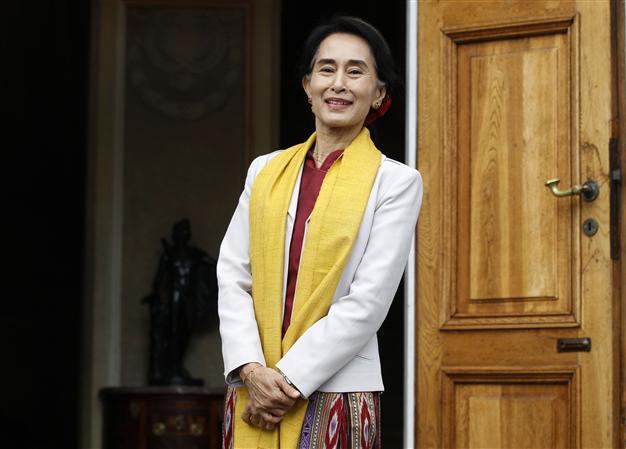Suu Kyi says unable to stop anti-Muslim violence in Myanmar