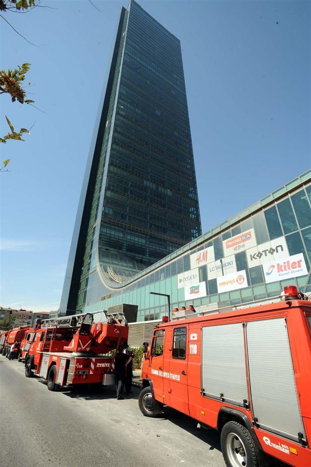 Fire breaks out at Turkey’s highest building