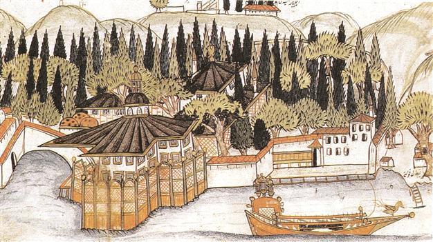 Strolling through the gardens of Aynalıkavak Kasrı