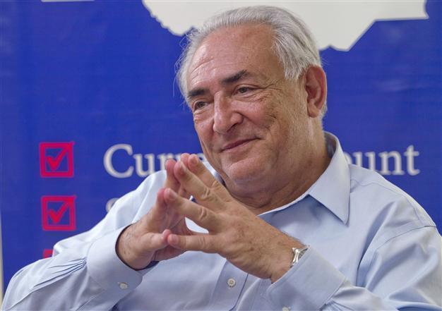 Serbia says to hire ex-IMF chief Strauss-Kahn as advisor