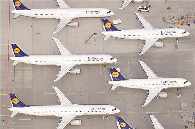 Lufthansa backs major Airbus, Boeing jet order