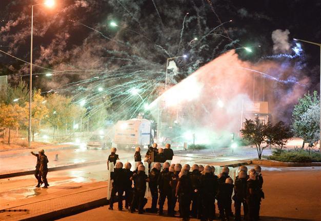 Police intervene against fresh protest in Ankara’s ODTÜ campus