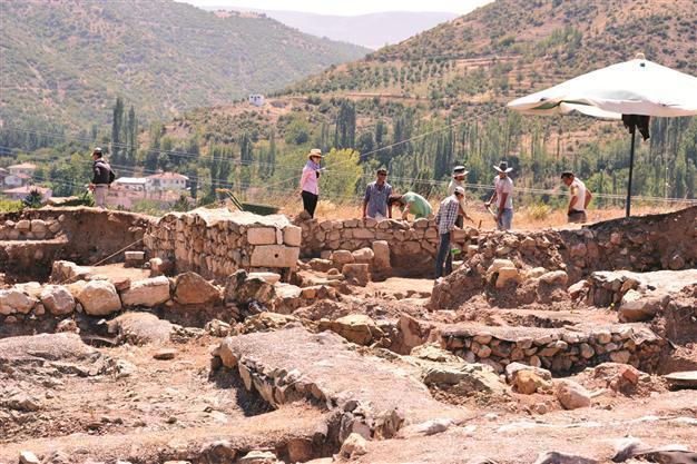 Excavations become villagers’ source of income in Komana