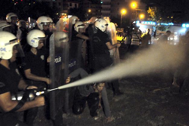 Turkey to produce local tear gas out of fears of international embargo