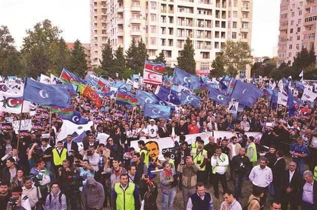 Azeri opposition ‘stuck in the past,’ Aliyev’s aide says