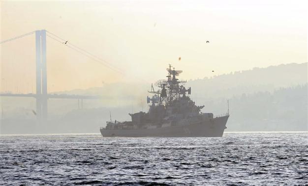 Russian warships cross Turkish straits 62 times