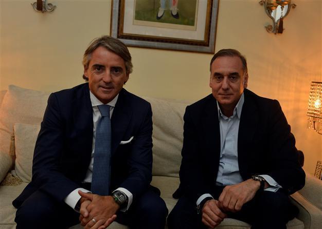 Mancini arrives in Istanbul for negotiations after Galatasaray’s job offer