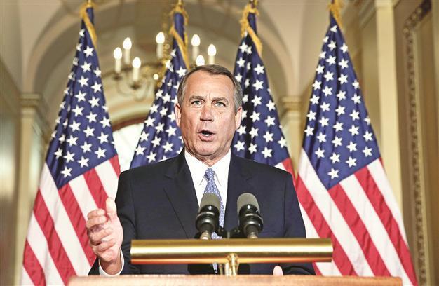 Obama says Republicans must end threats on fiscal impasse