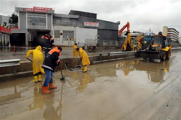 Heavy rain hits Turkey, creates chaos in Istanbul