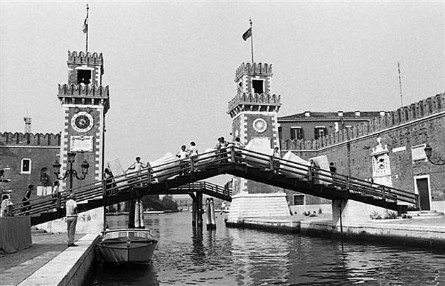 Independent photos at SALT Galata