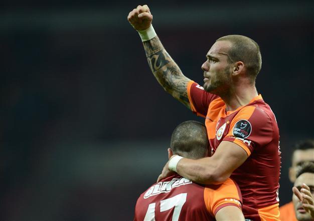 Sneijder’s brace lifts Galatasaray over unfancied Kardemir Karabükspor