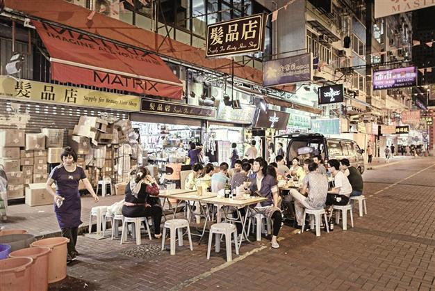 Chinese service sector’s growth up; pressure creeping up on inflation
