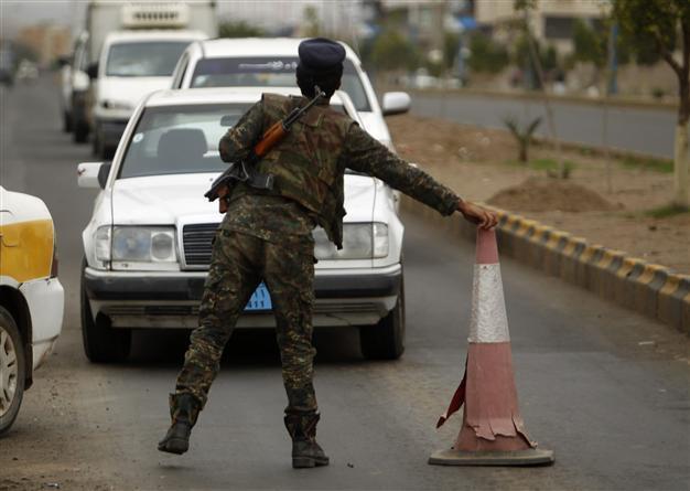 US and Britain withdraw diplomats from Yemen amid global Qaeda alert