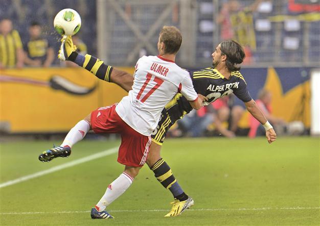 Fenerbahçe hosts Salzburg in Champs League qualifier