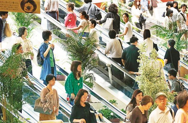 IMF warns Japan to adopt credible medium term plan
