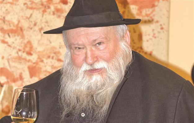 Nitsch to perform at Istanbul fair