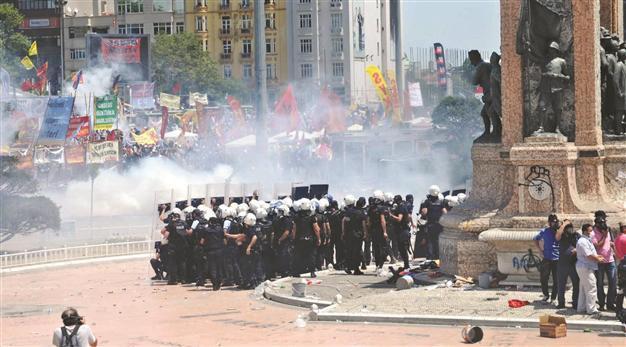 Media tycoon blames BBCs Gezi coverage for Turkeys failure to land Olympics