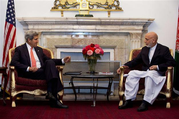 Kerry, Karzai narrowing differences over security deal