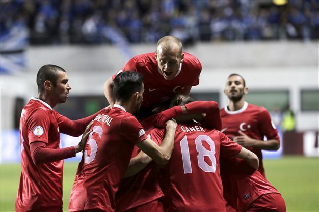 Turkey moves to 2nd place in World Cup qualifying group with Estonia win