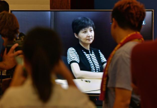Bo tells China corruption trial his wife is insane