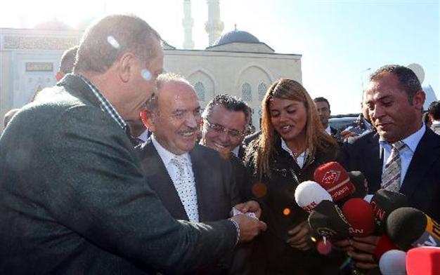 Journalist asks for Eid pocket money from PM Erdoğan