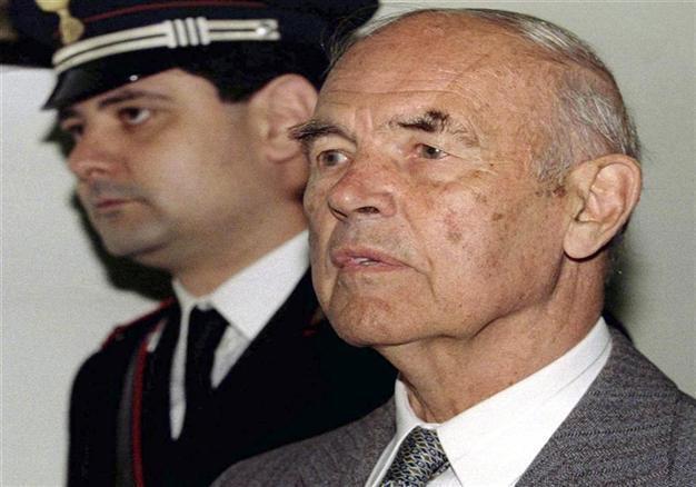 Nazi funeral called off in Italy amid protests