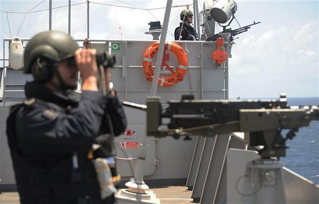 EU urges members to cooperate on defense